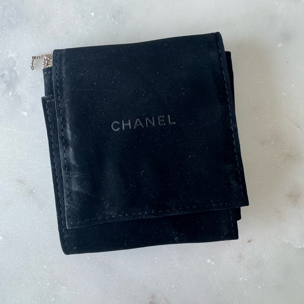 Chanel Fringe Gold Chain Hoop Earrings - Picture 5 of 6